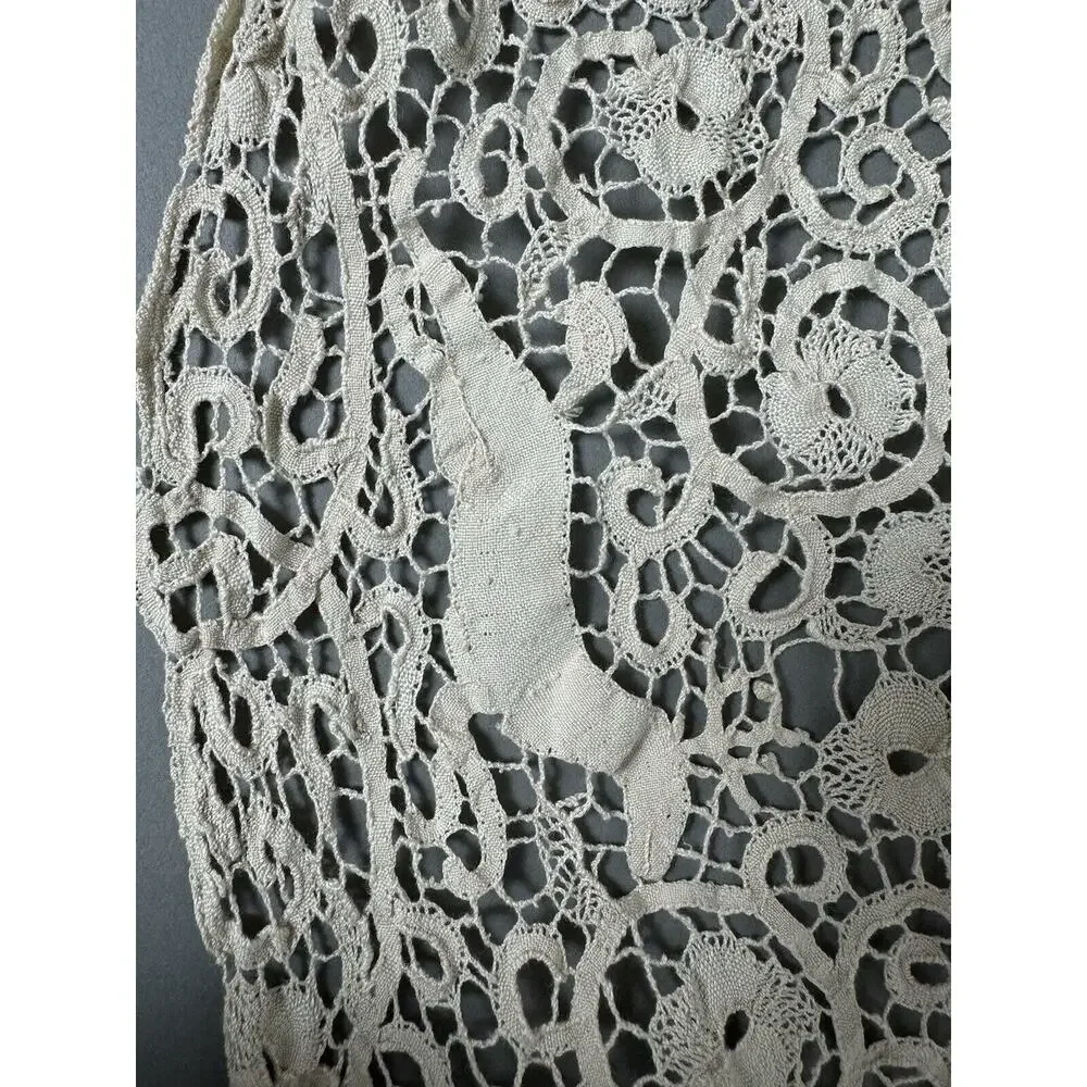 Antique Italian Cantu Lace Table Runner Point Venise Birds, Deer & Dogs 15x46”